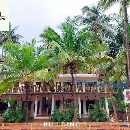 Coconut Garden Beach House Malvan Luaran gambar