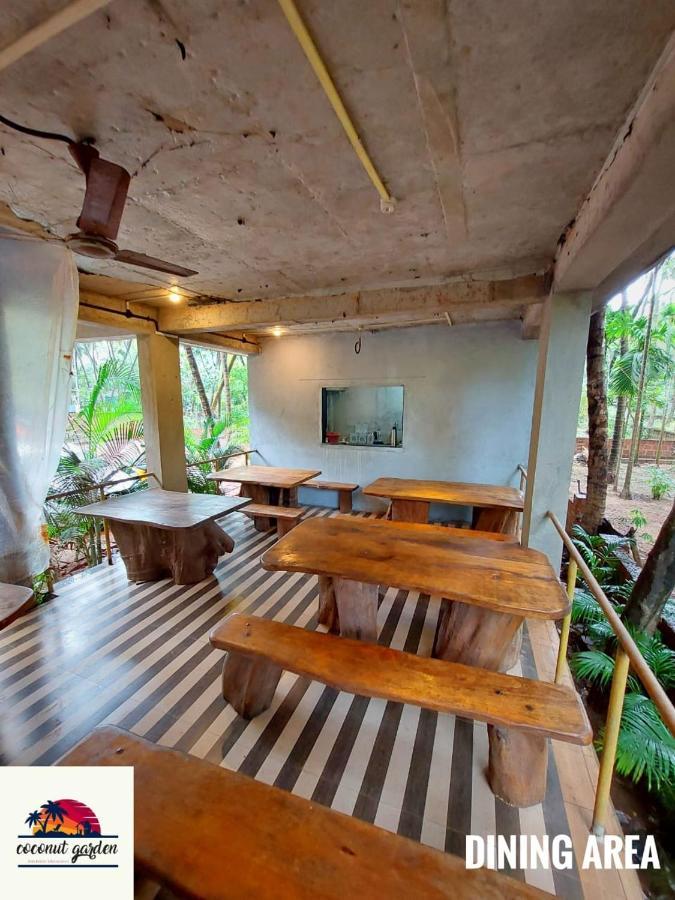 Coconut Garden Beach House Malvan Luaran gambar