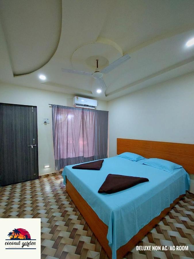 Coconut Garden Beach House Malvan Luaran gambar